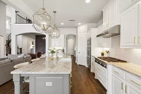 Kitchen - 3910 Pine Leaf Ln, Prosper, TX 75078 photo 2 of 3