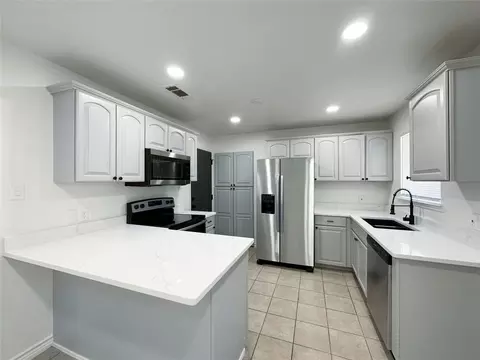 103 Freeman St, Terrell, TX 75160 photo 3