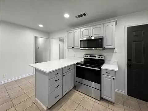 103 Freeman St, Terrell, TX 75160 photo 4