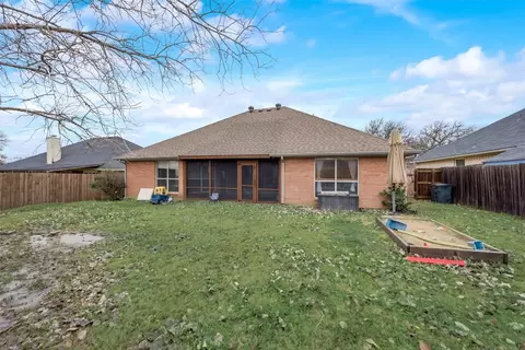 Exterior - 2920 Custer Dr, Corinth, TX 76210 photo 4 of 5