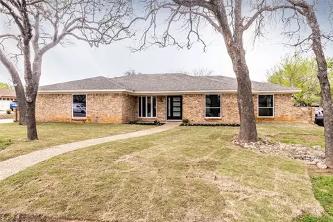 1408 Wade Dr, Bedford, TX 76022