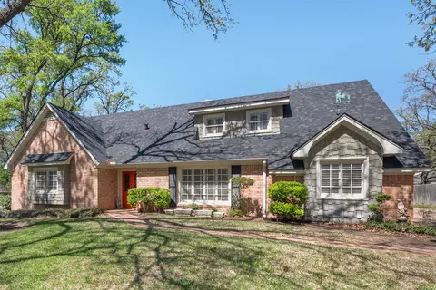 1010 Dobbins Rd, Corsicana, TX 75110