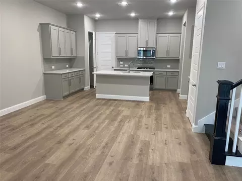 1926 Diyaa Ct, Farmers Branch, TX 75234