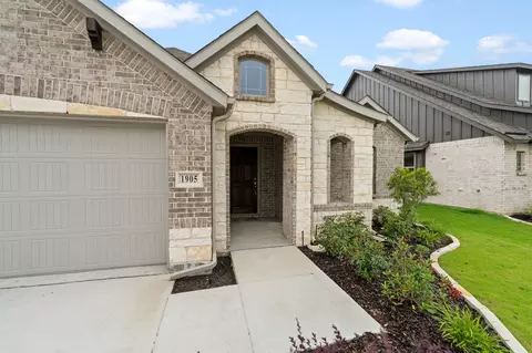 1905 Nightfall Dr, Venus, TX 76084