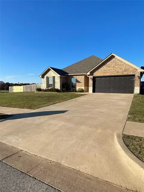 1014 Hilltop Trl, Bullard, TX 75757