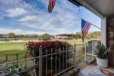 8511 Westover Ct #136, Granbury, TX 76049
