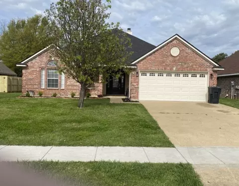 5605 Goldenglow Ln, Bossier City, LA 71112