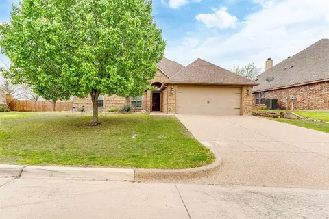 108 Versailles Ln, Aledo, TX 76008