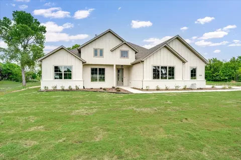 1020 Monaco Ct, Springtown, TX 76082
