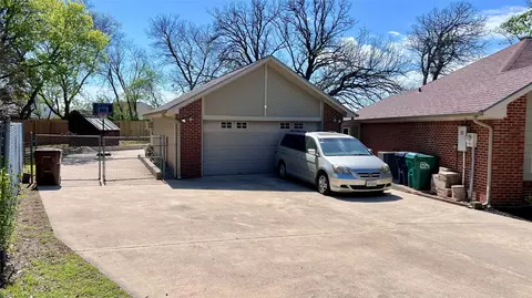 1917 Willowcrest Loop, Denton, TX 76205 photo 4