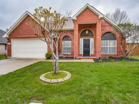 10111 Carano Ct, Irving, TX 75063