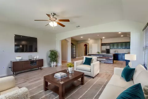 5160 Royal Springs Dr, Forney, TX 75126