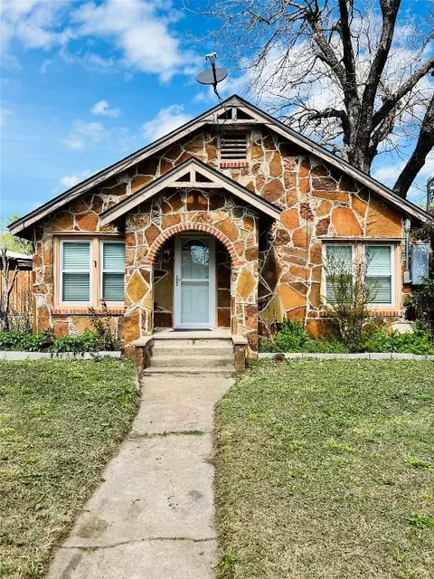 609 W Ross St, Hamilton, TX 76531