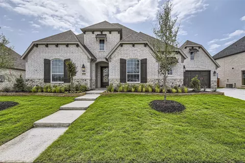 7408 Black Bear Ln, Argyle, TX 76226