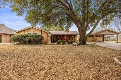 601 Panama Ct, Granbury, TX 76048