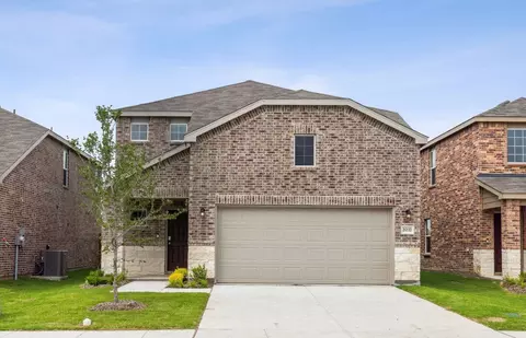2037 Henrietta Dr, Forney, TX 75126