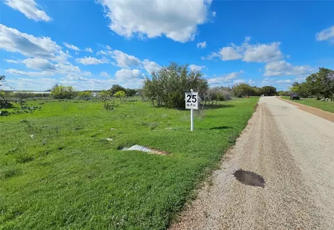 23 Hells Gate Loop, Strawn, TX 76475 photo 4
