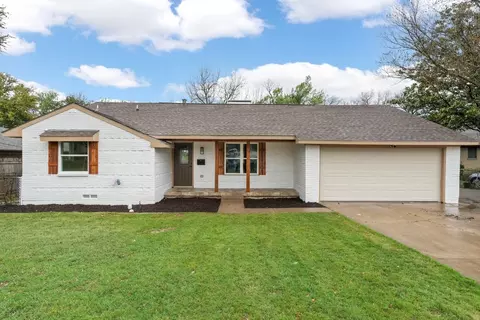 1233 Willow Creek Dr, Lancaster, TX 75146