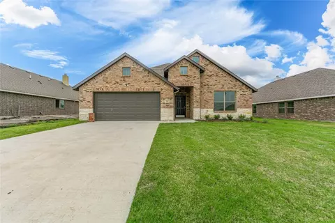 310 Pennington Rd, Royse City, TX 75189