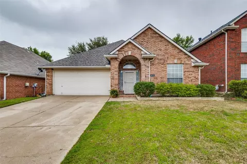 1037 Sweet Grass Trl, Flower Mound, TX 75028