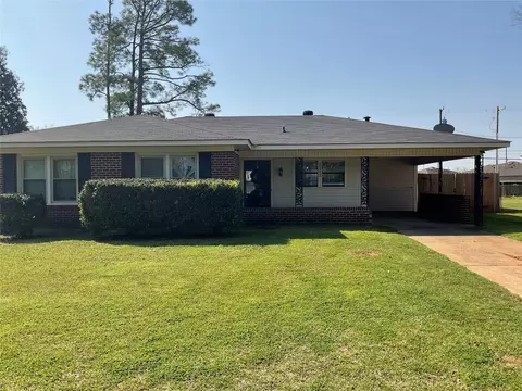 2322 Douglas Dr, Bossier City, LA 71111