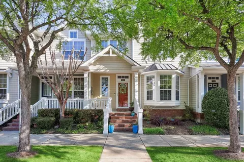 8033 Caladium Dr, North Richland Hills, TX 76180