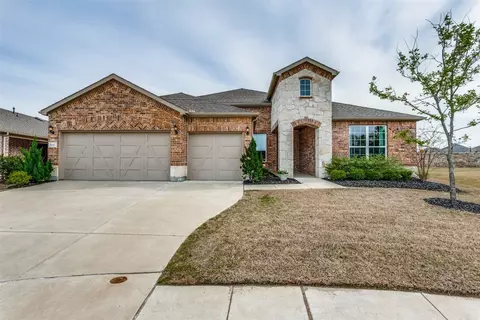 804 Rough Hollow Dr, Mckinney, TX 75071