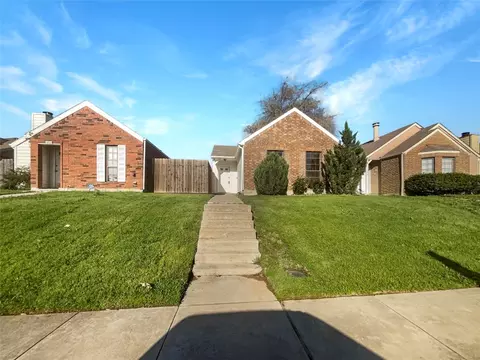 331 Teakwood Ln, Lewisville, TX 75067