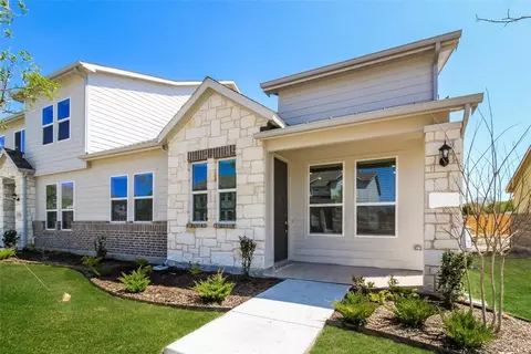 1300 Creekbank Dr, Mckinney, TX 75071
