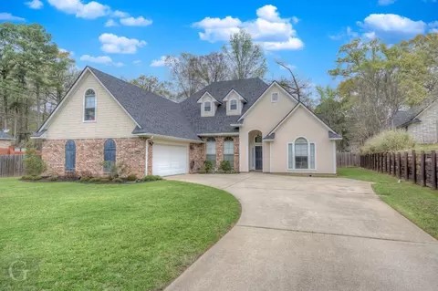 325 Dogwood South Ln, Haughton, LA 71037