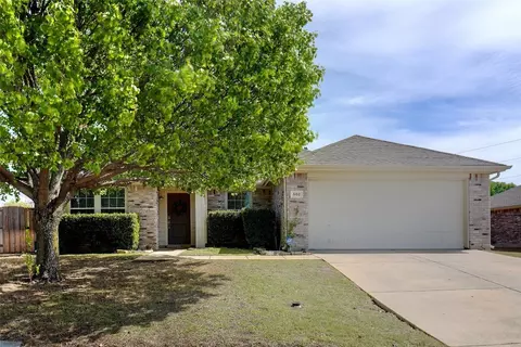 502 Crenshaw Dr, Wylie, TX 75098