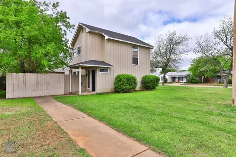 1433 N 12th St, Abilene, TX 79601
