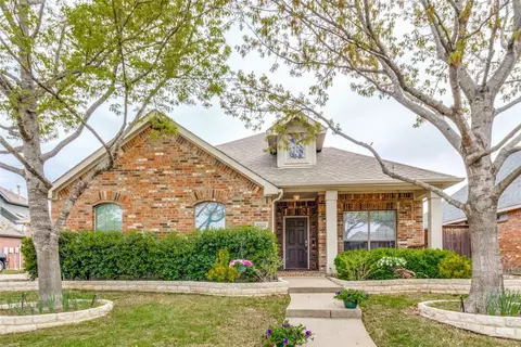 1021 Pheasant Ln, Forney, TX 75126