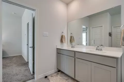 Bath - 1625 Babb Ln, Celina, TX 75009 photo 3 of 4