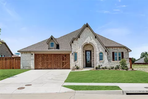 3718 Oakcrest Dr, Rockwall, TX 75032
