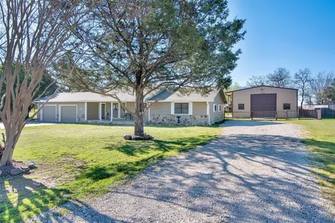 120 S Meadowbrook Dr, Pottsboro, TX 75076