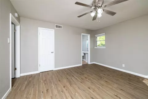 Bedroom - 908 Clebud Dr, Euless, TX 76040 photo 2 of 2
