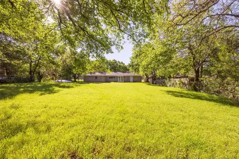 Exterior - 908 Clebud Dr, Euless, TX 76040 photo 8 of 8