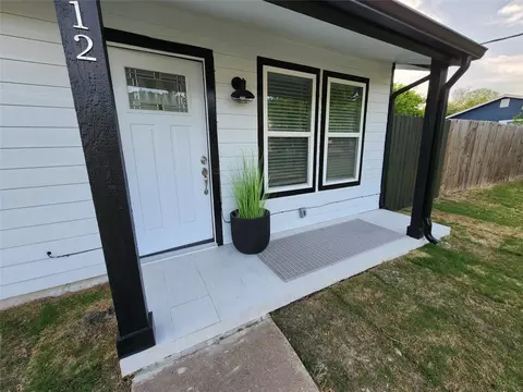 912 Cope St, Midlothian, TX 76065