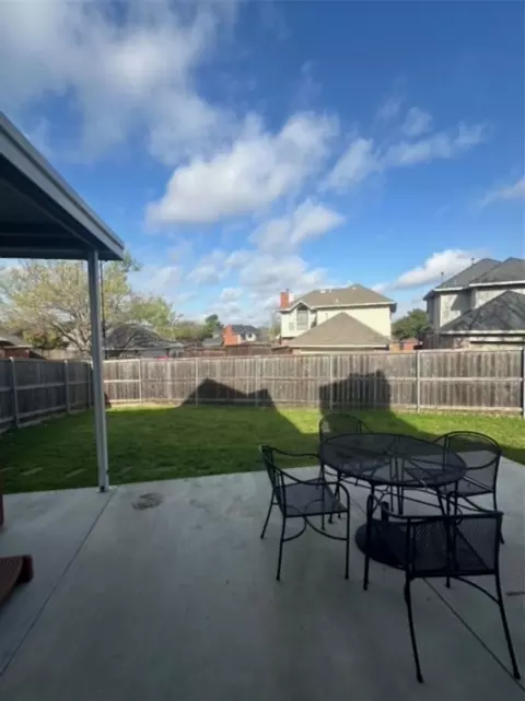 Exterior - 7413 Cedarbrook Rd, Rowlett, TX 75089 photo 3 of 5