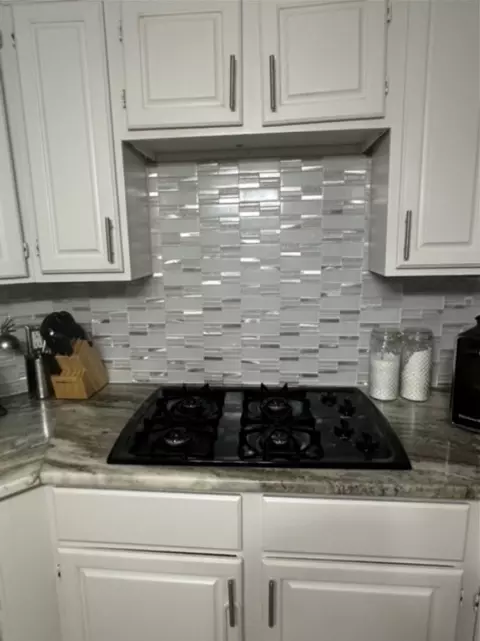 Kitchen - 7413 Cedarbrook Rd, Rowlett, TX 75089 photo 3 of 4