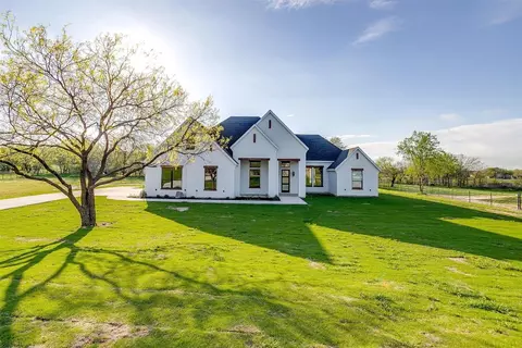 3305 Bent Creek Trl, Crowley, TX 76036