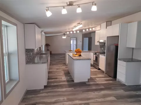 129 Harold Ln, Weatherford, TX 76085