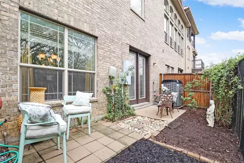 Exterior - 905 Brook Forest Ln, Euless, TX 76039 photo 4 of 4