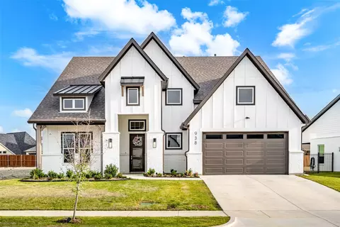 938 Highlands Ave, Aledo, TX 76008