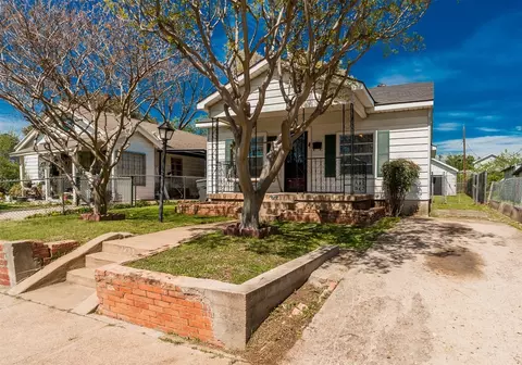 2723 Sharon St, Dallas, TX 75211