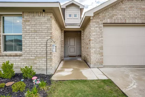 16716 Milwaukee St, Justin, TX 76247