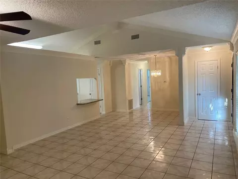 Entry Way - 2113 E Mitchell St, Arlington, TX 76010 photo 2 of 3