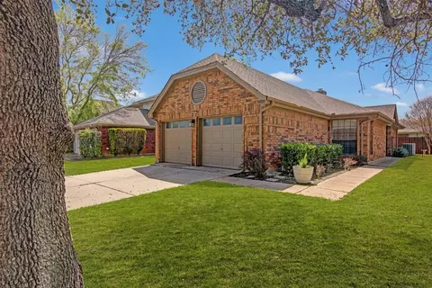 6829 Dalmation Cir, Plano, TX 75023