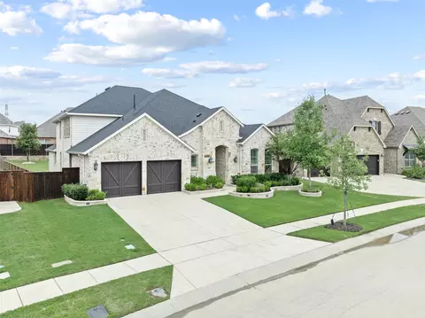 1105 Broadmoor Way, Roanoke, TX 76262